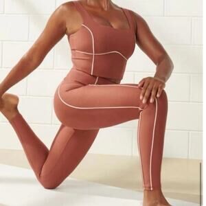 YPB Abercrombie & Fitch Rust Colored sculptLUX 7/8 Leggings Size XL‎ Short